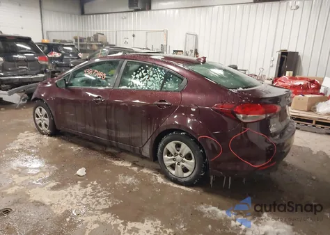 2018 Kia Forte Lx z USA, uszkodzony, nr VIN 3KPFK4A72JE271531